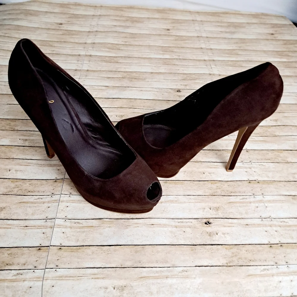 Qupid Women's Brown Faux Suade High Heels Platforms Pumps Shoes Size 9